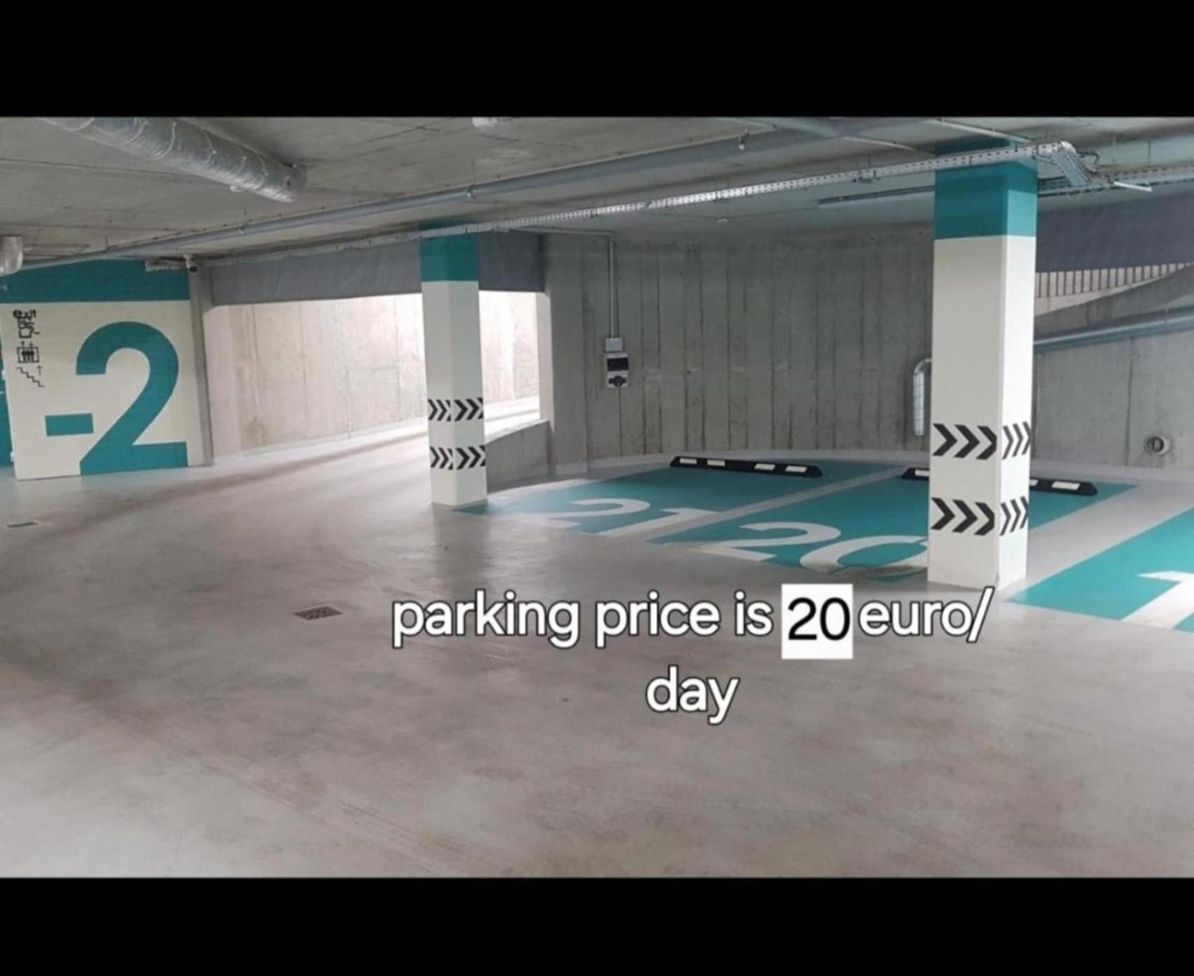 Happy Inn Classical Style, Self Check-In, Parking In The Underground Garage VNO Exteriör bild